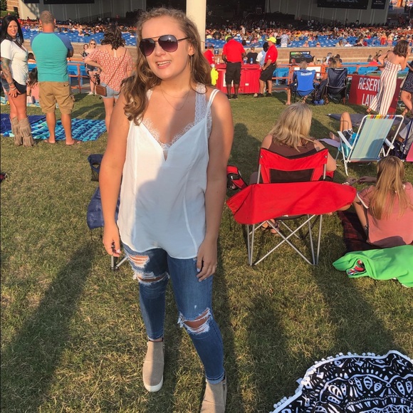 Meet your Posher, Kathryn - Picture 1 of 3